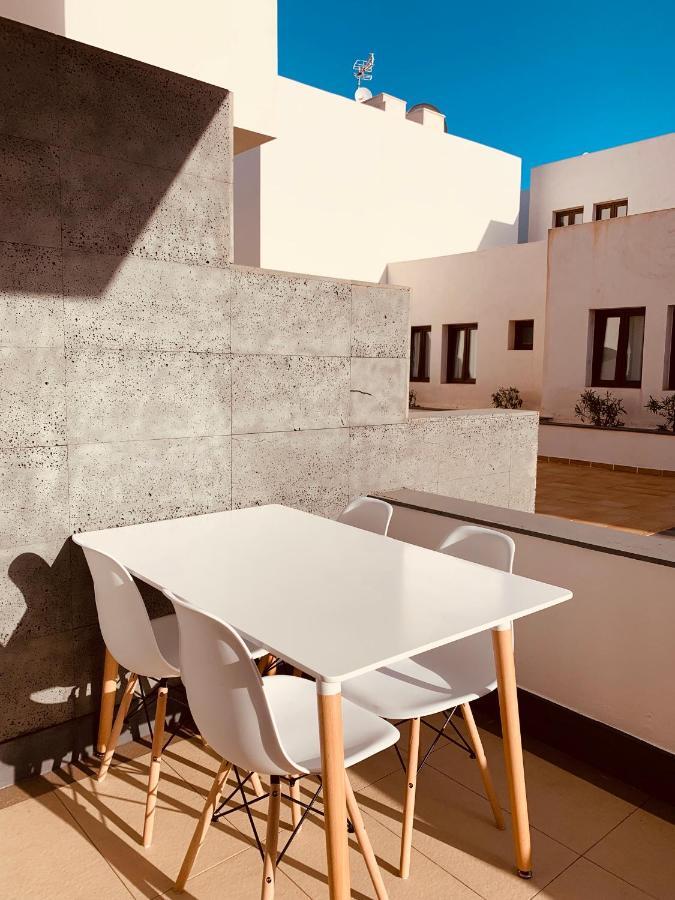 La Casa Roja Apartment Puerto Calero Luaran gambar