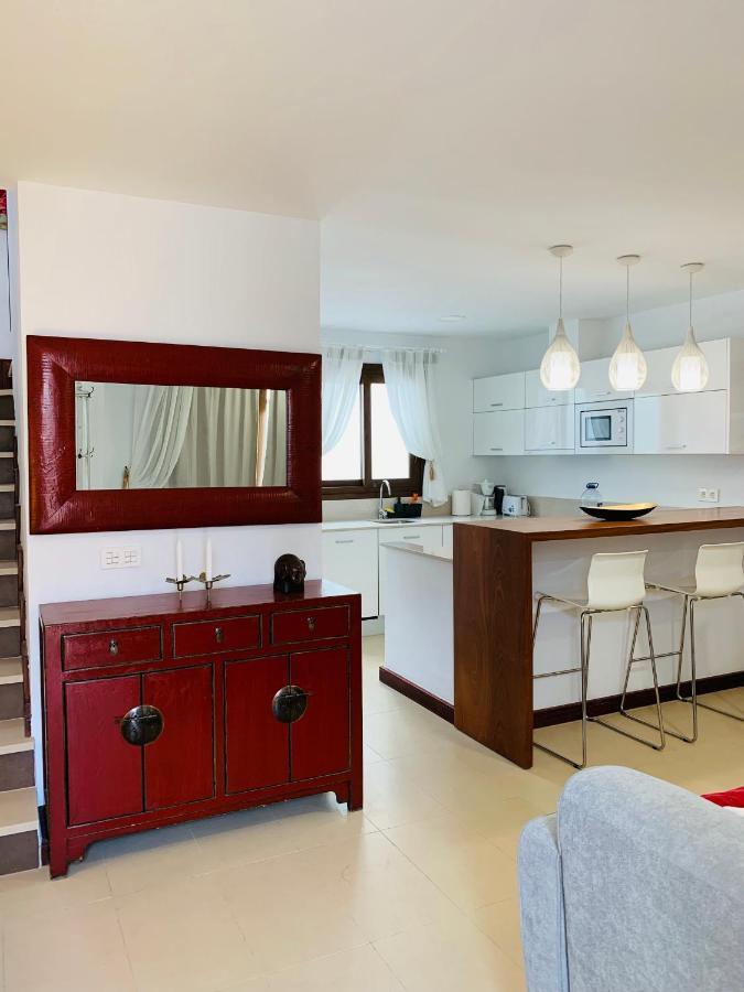La Casa Roja Apartment Puerto Calero Luaran gambar
