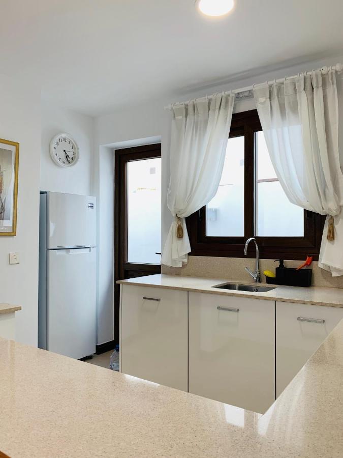 La Casa Roja Apartment Puerto Calero Luaran gambar